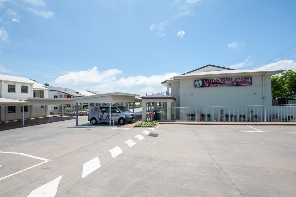 City Golf Club Motel Тувумба Экстерьер фото